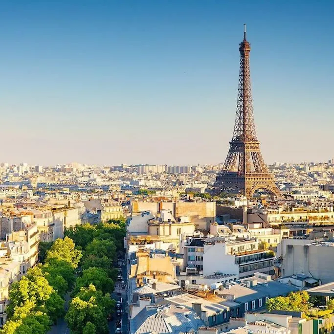 Grand T2 Elegant A Nation, Paris Apartment